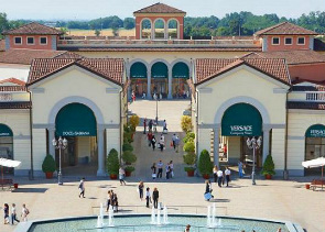 Private Tour to Serravalle Outlet from Milan